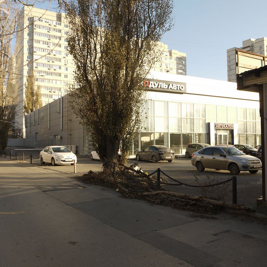 Автосалон 1464 м². 31 сот. г.Ростов-на-Дону