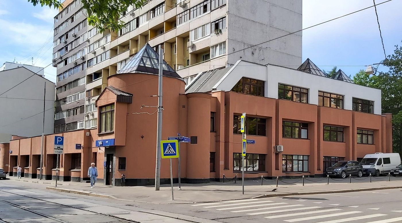 Здание 3-х этажное, 1163,6 м², г.Москва